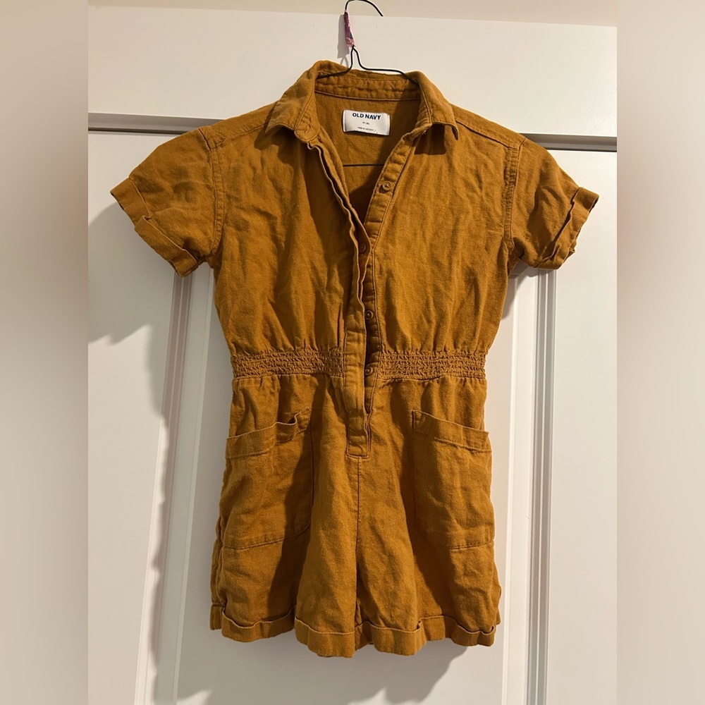 Old Navy Golden Short Sleeve Dress